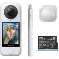 Insta360 X4 Air 360° Action Camera Starter Bundle Insta360 X4 Air 360° Action Camera Starter Bundle